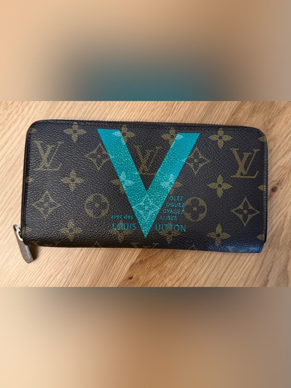 Louis Vuitton Monogram V Gaston Zippy Wallet Turquoise Blue Leather Entrupy Auth